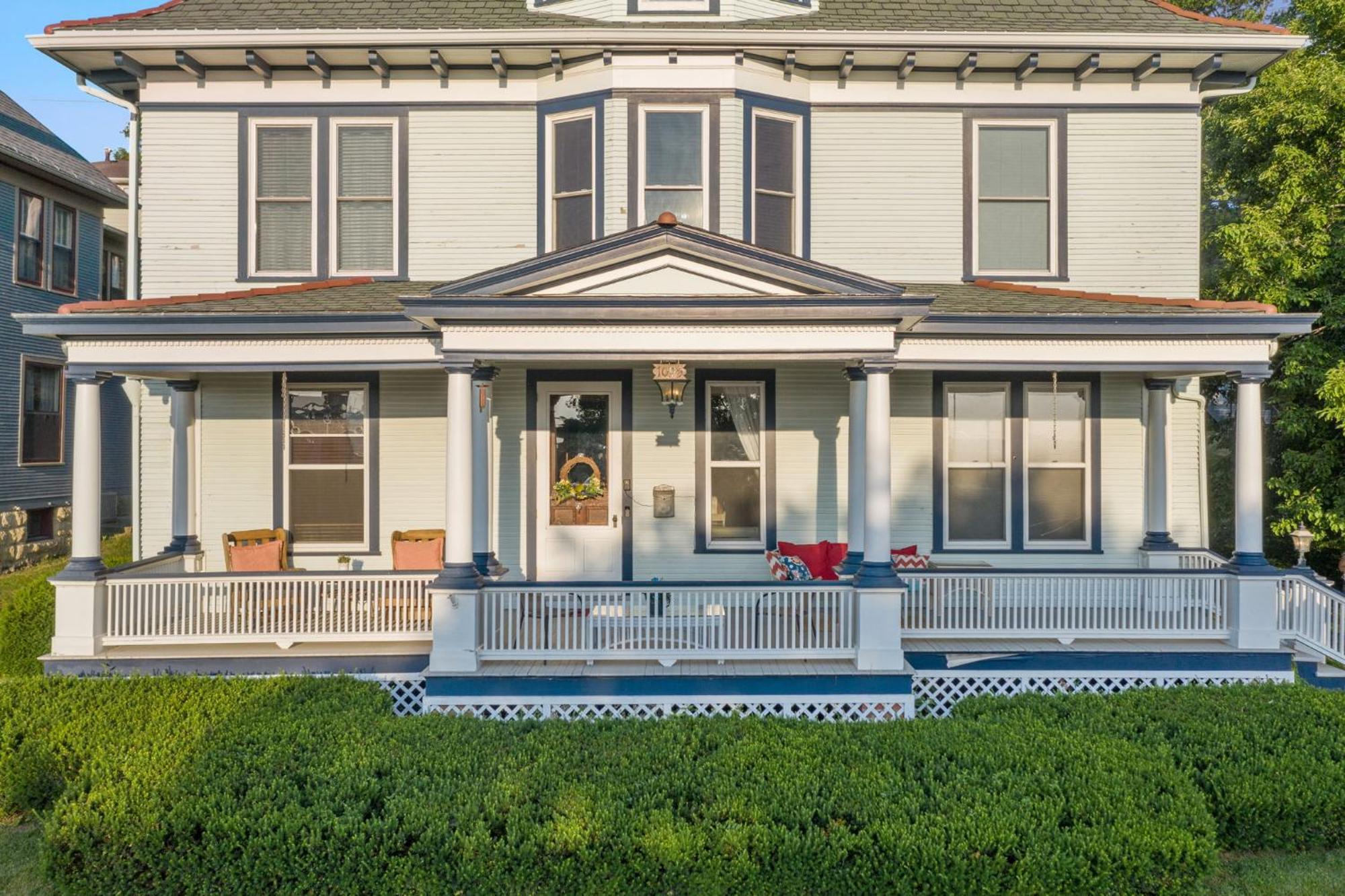 Dubuque'S Front Porch, Historic Charmer, Walk Downtown エクステリア 写真