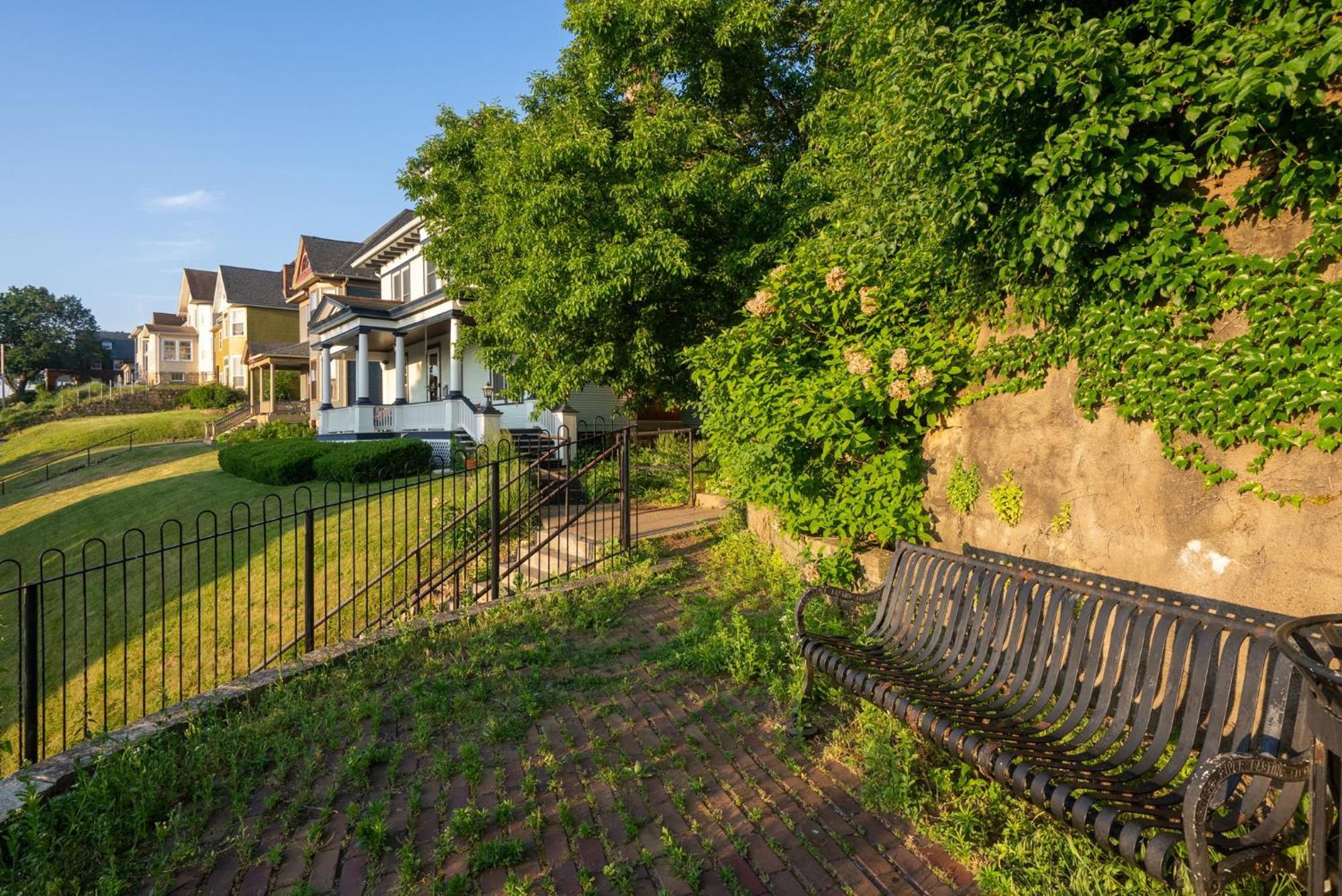 Dubuque'S Front Porch, Historic Charmer, Walk Downtown エクステリア 写真